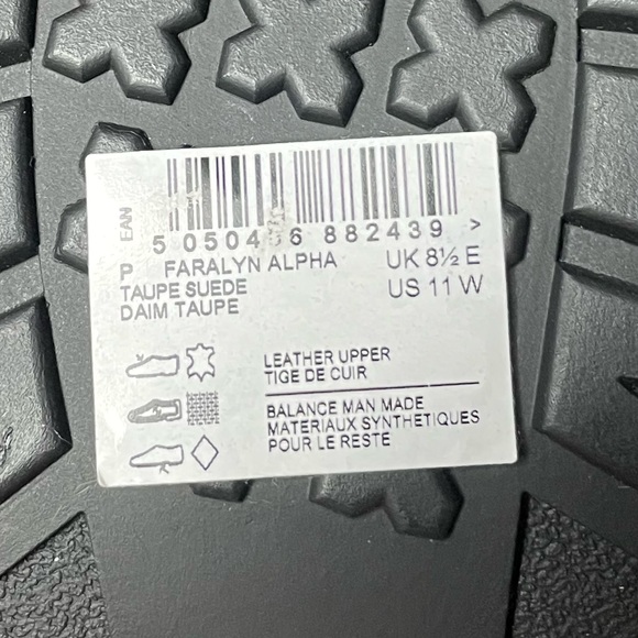 CLARKS FARALYN ALPHA TAUPE SUEDE LACE UP BOOT. SIZE 11W. NEW WITHOUT BOX. - Picture 5 of 8